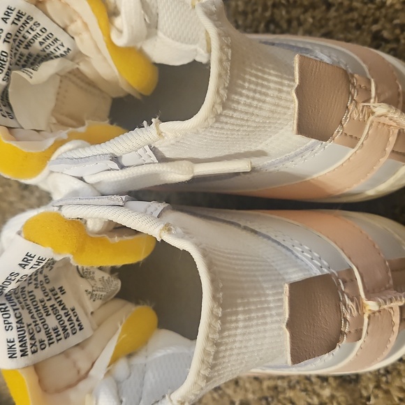 NIKE BLAZER MID 77 Jumbo Women's White and Pink High-Top Sneakers - Picture 10 of 10